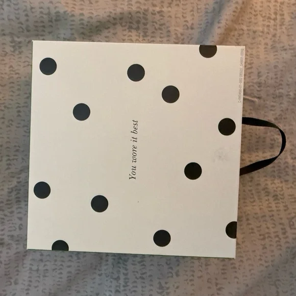 Kate Spade Midnight Blue Floral Earrings Gift Set - Picture 2 of 2